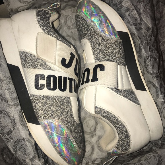 Shoes - Picture 4 of 4